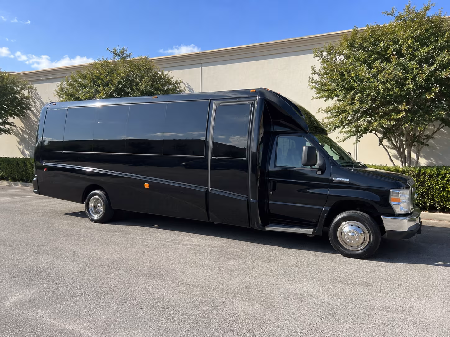 Temecula Birthday, Sweet 16, & Quinceañera Transportation party bus exterior